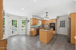 2513 Hickory Street, New Bern, NC 28562 – photo 15: 25-web-or-mls-DSC_9784