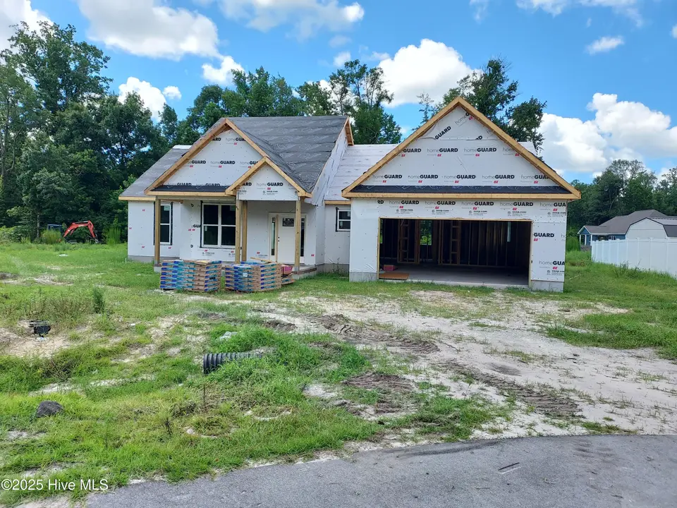 664 Bright Harvest Drive, Maysville, NC 28555 – photo 1 of 7: 30 FRONT