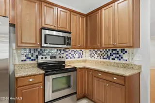 8775 Lanvale Oaks Drive NE, Leland, NC 28451 — 3-bedroom home in Lanvale Oaks, Leland, NC, photo 17 of 48