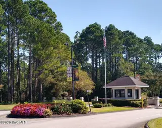 1108 Crows Nest Court, New Bern, NC 28560 – photo 12: 20250920210650831437000000-o