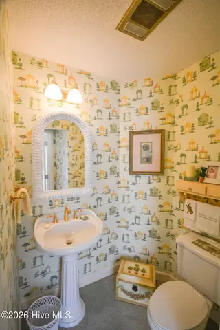 6 Westlake Pointe Drive, Pinehurst, NC 28374 — 3-bedroom home in Westlake Pointe, Pinehurst, NC, photo 20 of 67: 6WestlakePointeDr-032