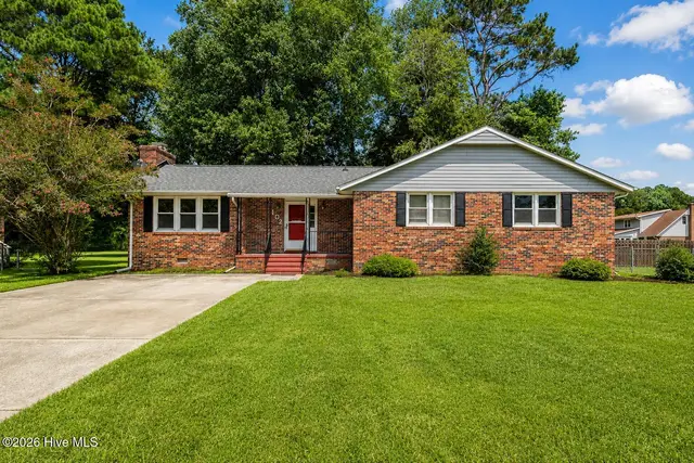 102 Lionel Avenue, Jacksonville, NC 28540