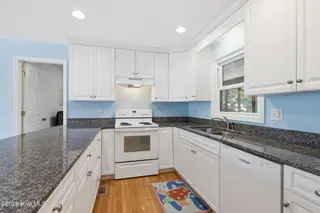 3904 Emerald Drive, Emerald Isle, NC 28594 – photo 18: Kitchen