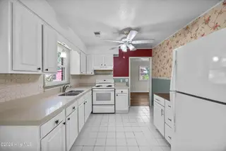 514 Cathay Road, Wilmington, NC 28412 – photo 9: 14_kitchen