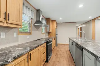 335 Ridgewood Drive NW, Calabash, NC 28467 — 3-bedroom manufactured home in Ocean Forest, Calabash, NC, photo 3 of 39