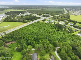 202 Mason Lane, Beaufort, NC 28516 – photo 8: 7-web-or-mls-202 Mason 005_edit