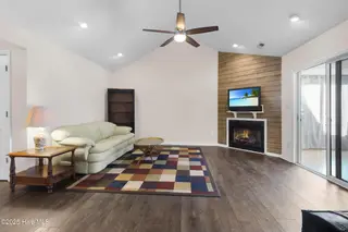 134 Starlight Drive, Cape Carteret, NC 28584 — 3-bedroom home, Cape Carteret, NC, photo 5 of 35