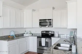 211 Cable Lake Circle, Calabash, NC 28467 – photo 15: 31-web-or-mls-CAMMediaLLC.com 211-9