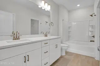 2193 Star Shower Way, Leland, NC 28451 – photo 16: Primary Bathroom
