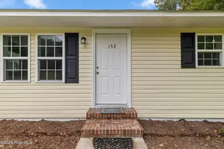 152 Jupiter Trail, Jacksonville, NC 28546 – photo 8: 8-web-or-mls-GI - 152 Jupiter Trail - Li