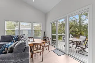 214 Mcglamery Street, Oak Island, NC 28465 — 3-bedroom home in Yaupon Beach, Oak Island, NC, photo 14 of 56: 30-web-or-mls-BTS01605