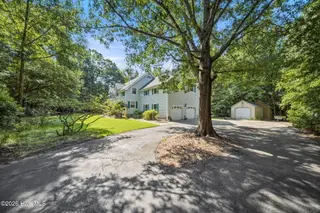 572 Captain Beam Boulevard, Hampstead, NC 28443 — 3-bedroom home in Olde Point, Hampstead, NC, photo 12 of 54