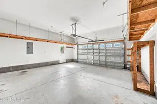 212 Independence Boulevard, Newport, NC 28570 – photo 23: Garage 2 car