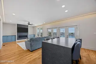208 Radio Island Road, Morehead City, NC 28557 — 4-bedroom home in Tide Lines, Morehead City, NC, photo 15 of 62: 41-web-or-mls-208 Radio Island 073