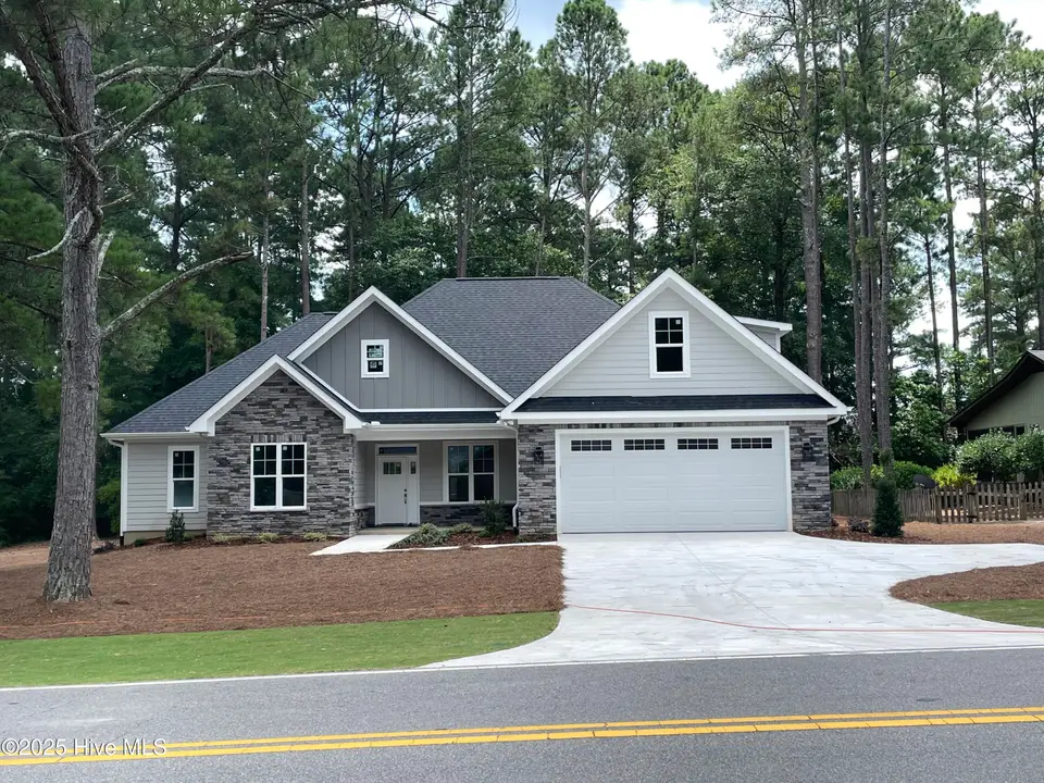 265 St Andrews Drive, Pinehurst, NC 28374 – photo 1 of 18: 265 Saint Andrews Dr.