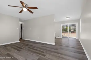 309 Lakewood Drive, Jacksonville, NC 28546 – photo 6: IMG_6406