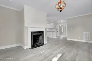 317 Brentwood Avenue, Jacksonville, NC 28540 — 4-bedroom home in Chaney Heights, Jacksonville, NC, photo 4 of 31