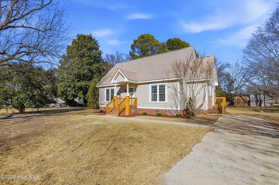 137 Pate Circle, Goldsboro, NC 27530 – photo 1 of 28: Main