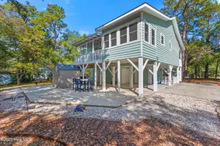101 W Oak Island Drive, Oak Island, NC 28465 – photo 5: 101 W Oak Island Drive 5