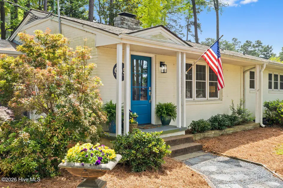 605 S May Street, Southern Pines, NC 28387 – photo 1 of 25: Front Entrance