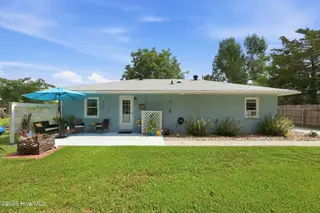 923 N Yaupon Terrace, Morehead City, NC 28557 – photo 6: 6-web-or-mls-IMG_7516