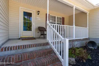 623 Queens Creek Road, Hubert, NC 28539 – photo 4: 006-623 Queens Creek-6