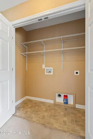 268 Brookstone Way, Jacksonville, NC 28546 – photo 12: laundry closet