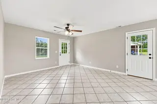 636 Hill Road Circle, Ayden, NC 28513 – photo 4: 12-web-or-mls-BLS_0012