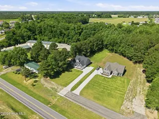 2801 Holston Way, Grimesland, NC 27837 – photo 11: 12-web-or-mls-DJI_20260529102554_0025_D