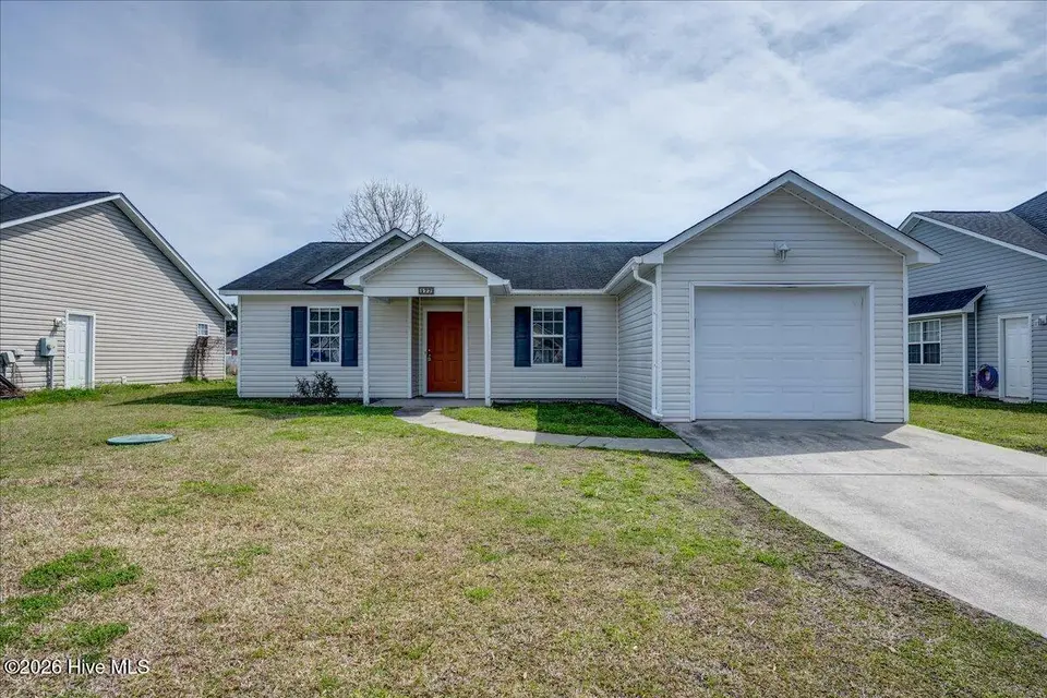 177 Crooked Run Drive, New Bern, NC 28560 – photo 1 of 30: 1