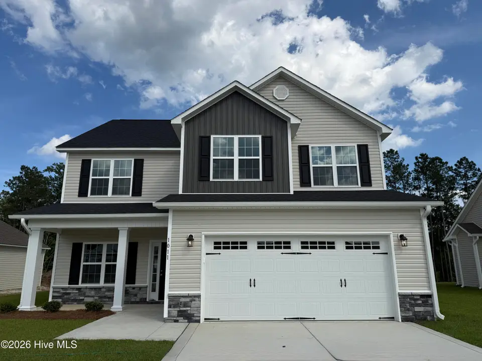 1011 Croaker Court, New Bern, NC 28562 – photo 1 of 42: IMG_8287