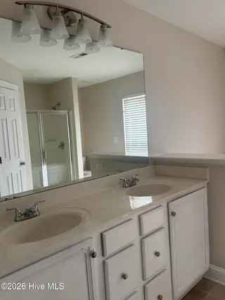 2055 Cambria Drive B, Greenville, NC 27834 – photo 10: IMG_4873