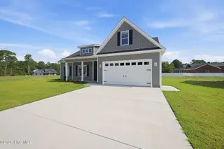 823 Mulligan Drive, Ayden, NC 28513 – photo 3: 4-web-or-mls-BLS_0002 (1)