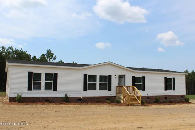 950 Blind Bridge Road, Magnolia, NC 28453