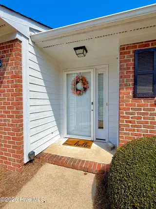 3105 Fox Run Drive, Kinston, NC 28504 – photo 3: IMG_2954