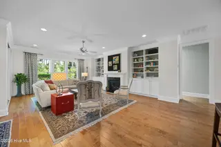 2216 Umstead Lane, Leland, NC 28451 — 3-bedroom home in Brunswick Forest, Leland, NC, photo 17 of 70: 18_living room