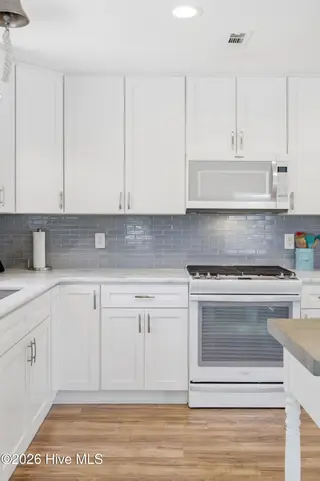 710 Hughes Road, Hampstead, NC 28443 – photo 14: 021_710_hughes_road-20_586
