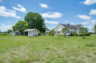 1352 Cornwallis Road, Rose Hill, NC 28458 — 3-bedroom home, Rose Hill, NC, photo 6 of 45