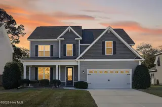 479 W Craftsman Way, Hampstead, NC 28443 – photo 2: 479WCraftsmanFront_Dusk_01