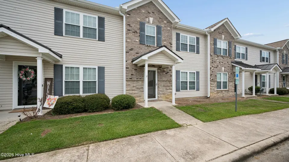 112 Chandler Drive E, Greenville, NC 27834 – photo 1 of 16: Front