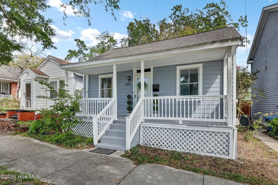 321 S 7th Street, Wilmington, NC 28401 — 3-bedroom home, Wilmington, NC, photo 1 of 34: 001_img_7470_990