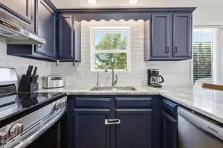 312 Channel Drive B, Emerald Isle, NC 28594 – photo 10: kitchen