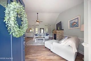 304 Angelfish Court, Newport, NC 28570 — 3-bedroom home in Morada Bay, Newport, NC, photo 7 of 66: DSC04512