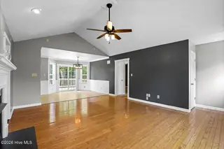 304 Marlin Lane, Pikeville, NC 27863 — 3-bedroom home in Cherry Grove, Pikeville, NC, photo 3 of 16: 08-304 Marlin Ln-8