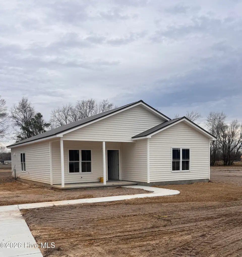 1231 Roosevelt Spain Road, Greenville, NC 27834 – photo 1 of 11: front