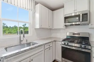 1123 Middle Crest Drive NE, Bolivia, NC 28422 – photo 12: 25-web-or-mls-dsc06567