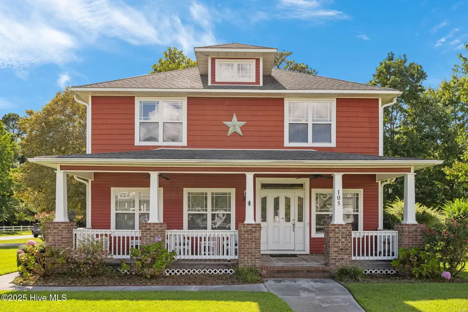 105 Sandstone Court, Jacksonville, NC 28546 — 4-bedroom home in Brookstone, Jacksonville, NC, photo 1 of 55: 1-web-or-mls-01