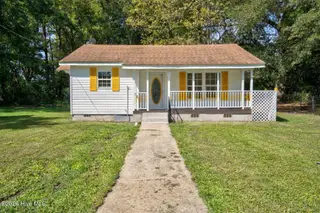 304 Gum Avenue, Spring Hope, NC 27882 – photo 3: 002-304GumAvenue-SpringHope-NC-27882-SMA