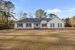 400 Carolina Pines Boulevard, New Bern, NC 28560 – photo 1: Welcome To 400 Carolina Pines Blvd!