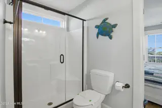 1254 Ocean Boulevard W, Holden Beach, NC 28462 — 5-bedroom home in Holden Beach West, Holden Beach, NC, photo 20 of 66: 24_bathroom 2-2